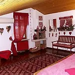 Ai Due Pini فندق مبيت وإفطار 4*