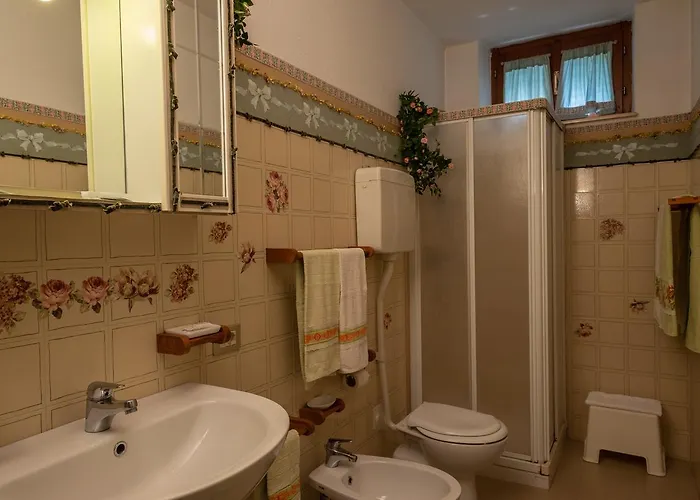 Ai Due Pini Bed & Breakfast Pescantina