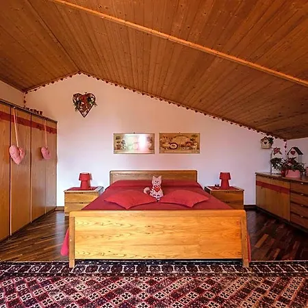 Bed & Breakfast Ai Due Pini 4*
