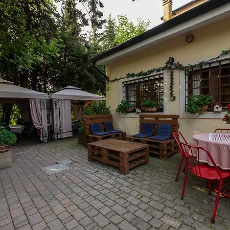 Alojamento de Acomodação e Pequeno-almoço Ai Due Pini