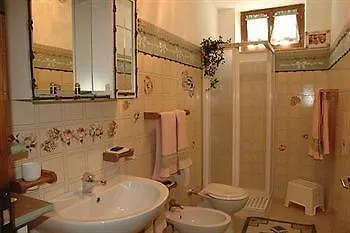 Ai Due Pini ペスカンティーナ