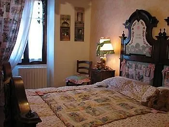 Ai Due Pini Couette-café